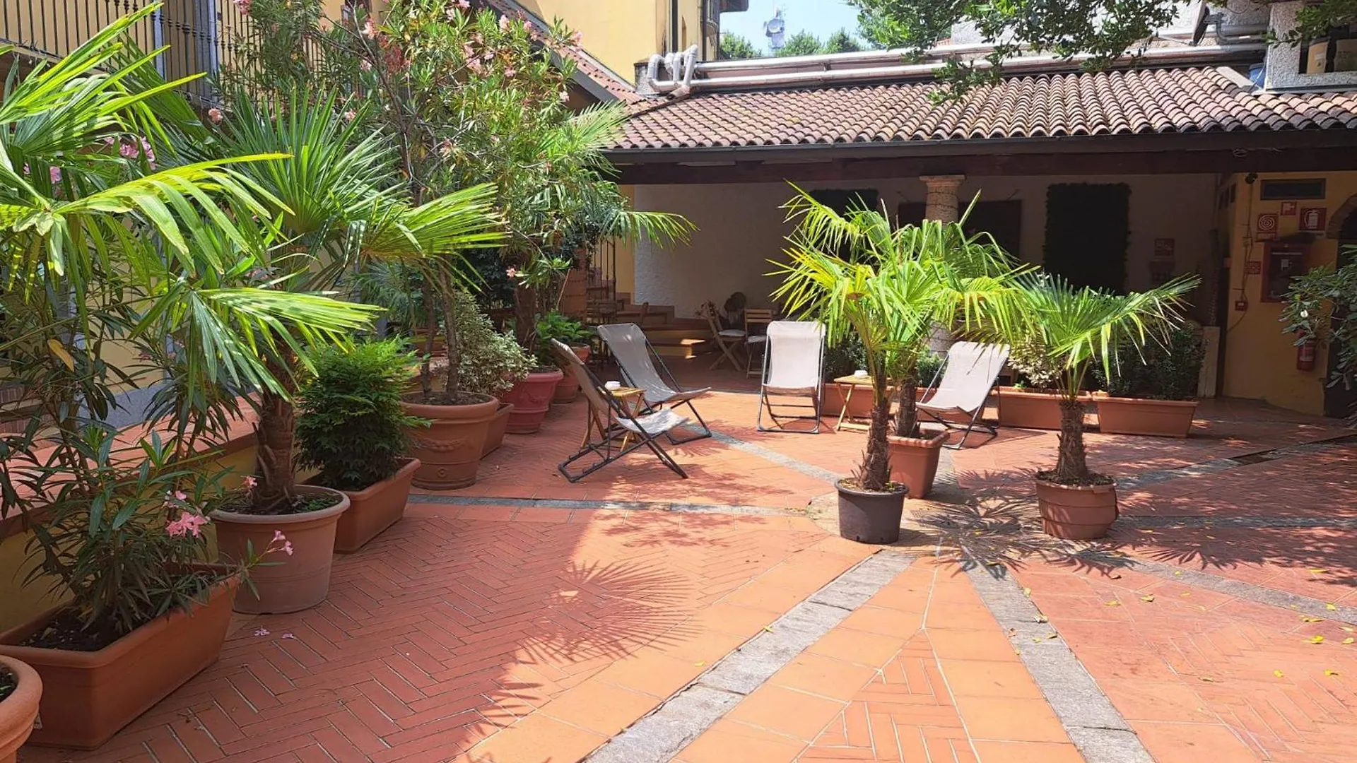 Апартаменты Monolocale Adelaide Abbadesse Guest House Милан